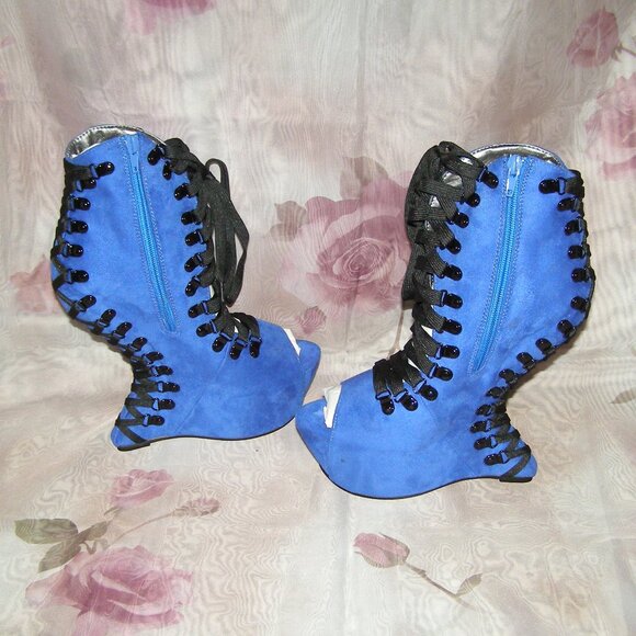 NIB RARE size 9 Bettie Page "Tina" Corset wedges in ROYAL BLUE - Picture 9 of 16